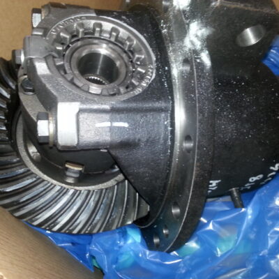 1044C DANA FRONT DIFFERNTIAL COMPLETE